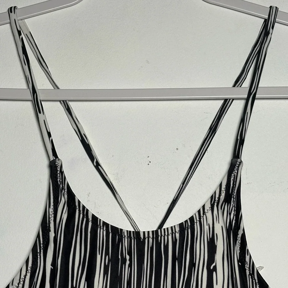 Cupshe Black White Stripe High Neck Halter Bikini Swim Top Size‎ S